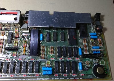 Vista de la placa original de la versión issue 4A del ZX Spectrum.