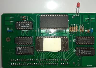 Vista del circuito desde cara de componentes. Conector de expansión soldado.